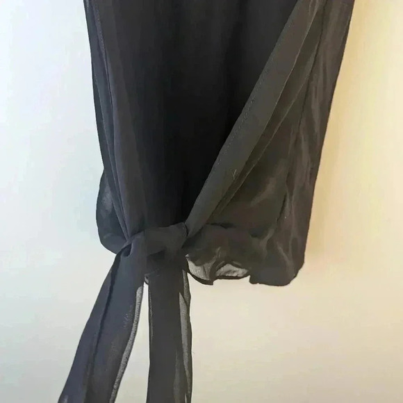 Simply Vera Vera Wang Black Wrap Top - Small - Picture 5 of 7